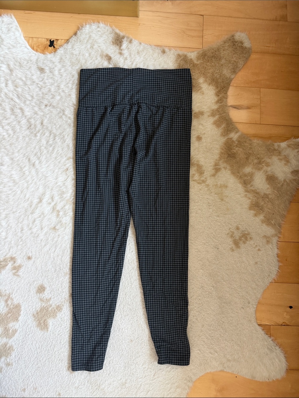 Hatch Black Houndstooth Leggings